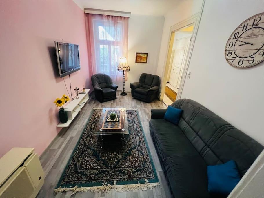 Szeged Apartment Екстериор снимка